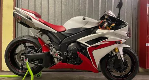 Yamaha R1